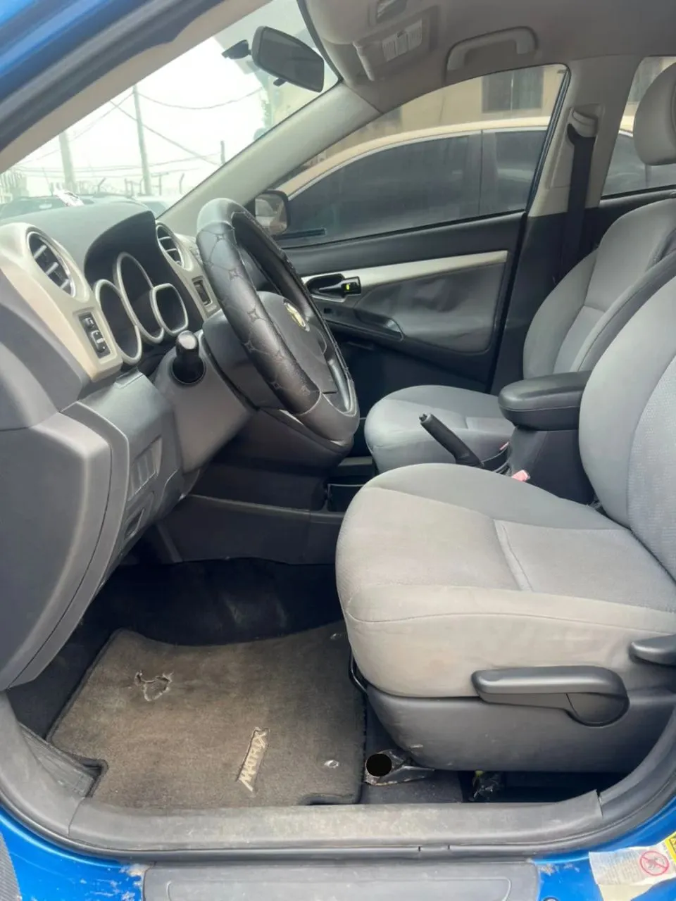 2010 Toyota Matrix photo 7