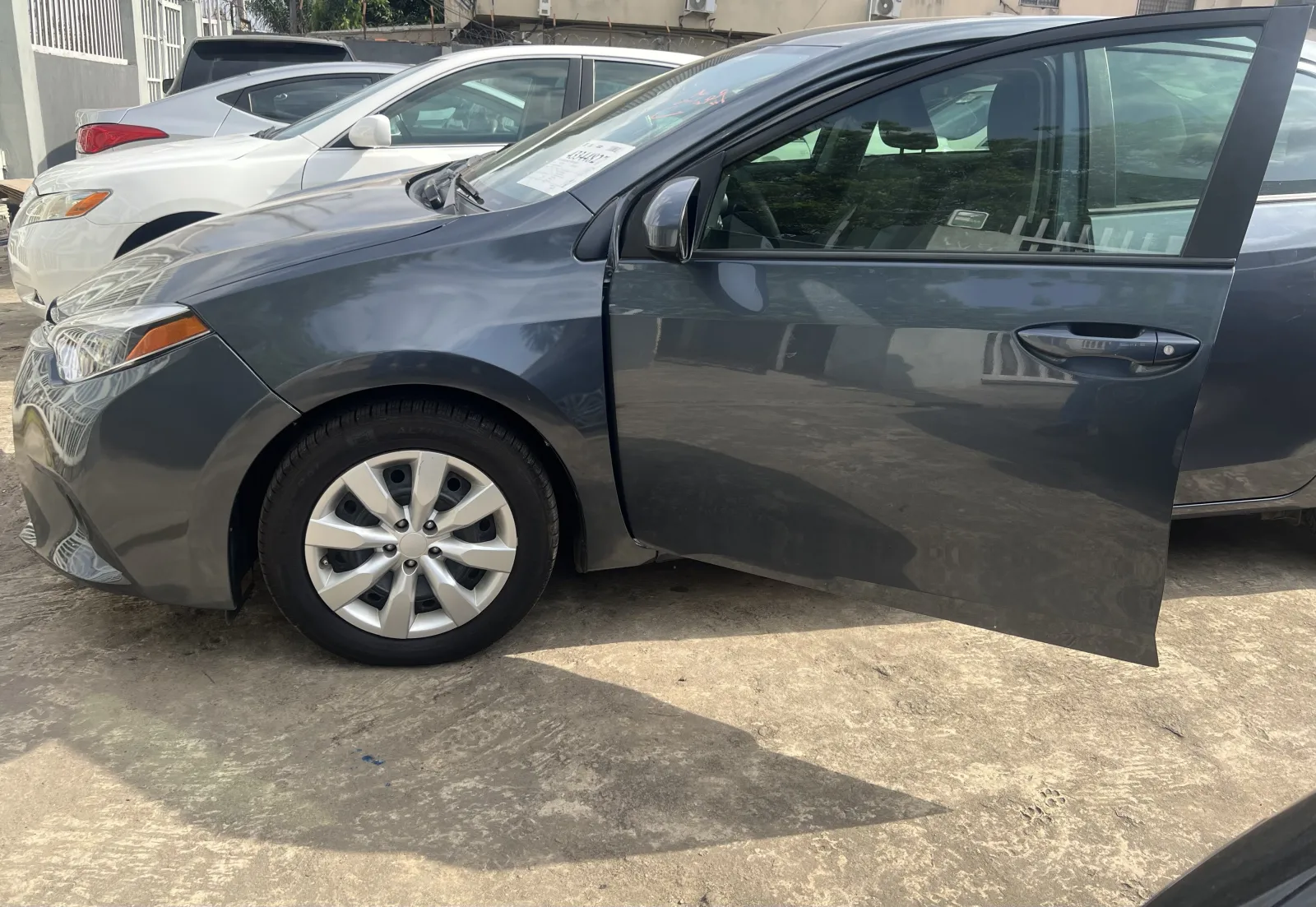 2015 Toyota Corolla photo 16