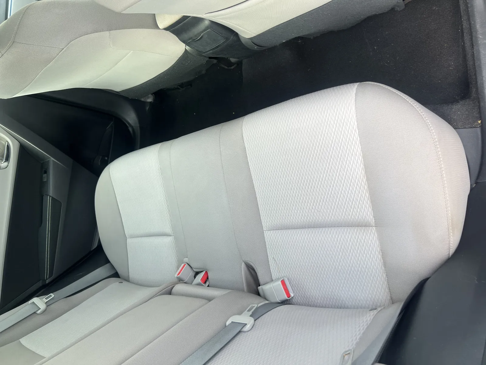 2015 Toyota Corolla photo 21