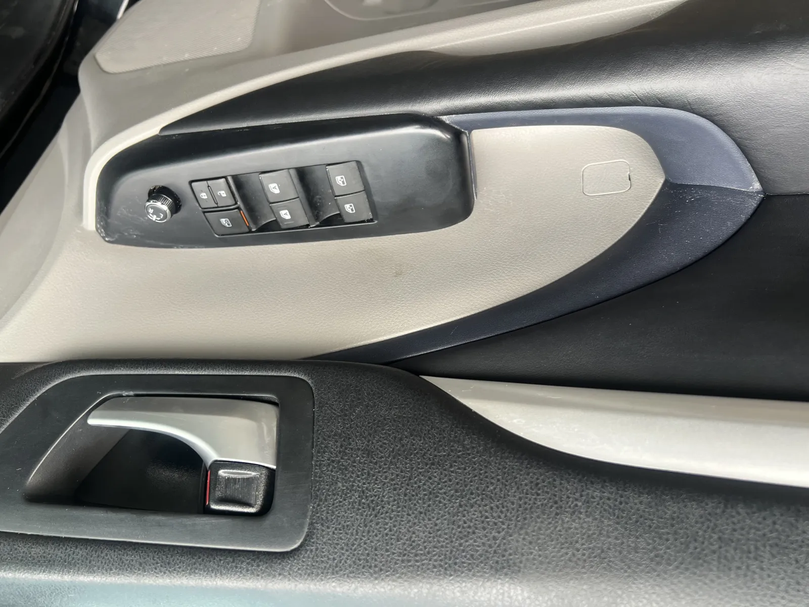 2017 Toyota Highlander, Se photo 13