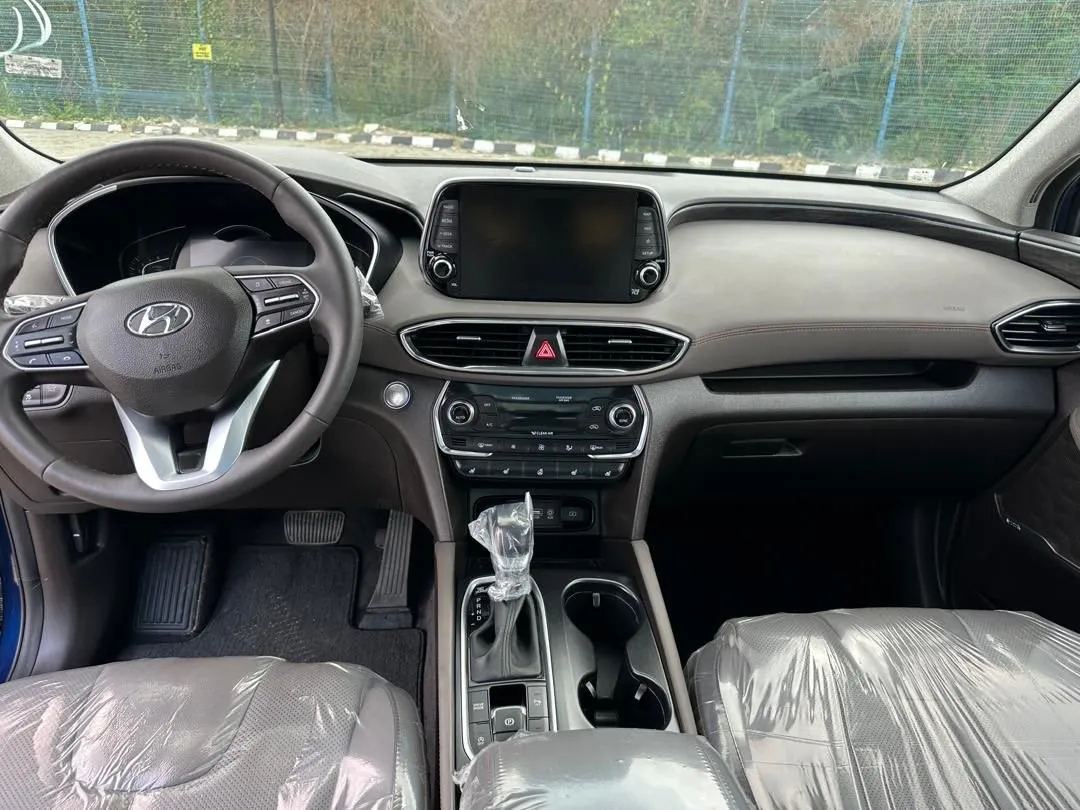 2020 Hyundai Santa Fe photo 7