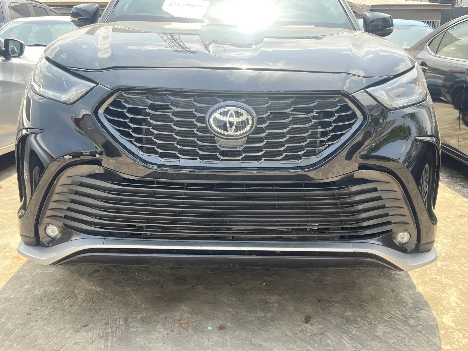 2023 Toyota Highlander XSE photo 4
